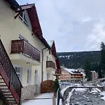 Hvezda 3*