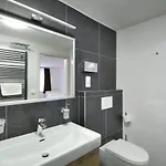 Hvezda بيك بود سنيزكو
