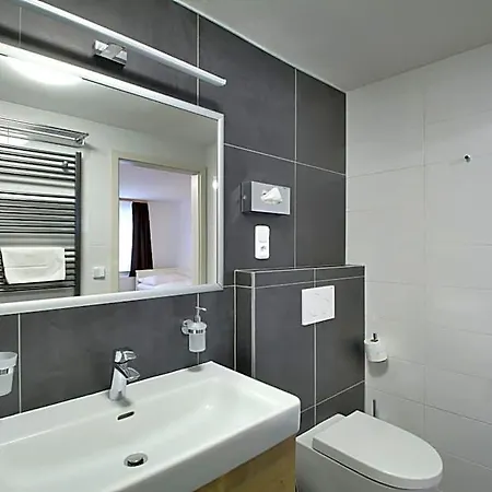 Otel Hvezda 3*