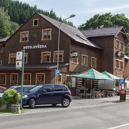Otel Hvezda 3*